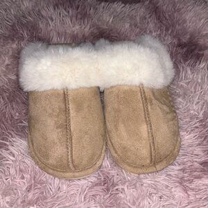 Very comfortable  and soft slippers